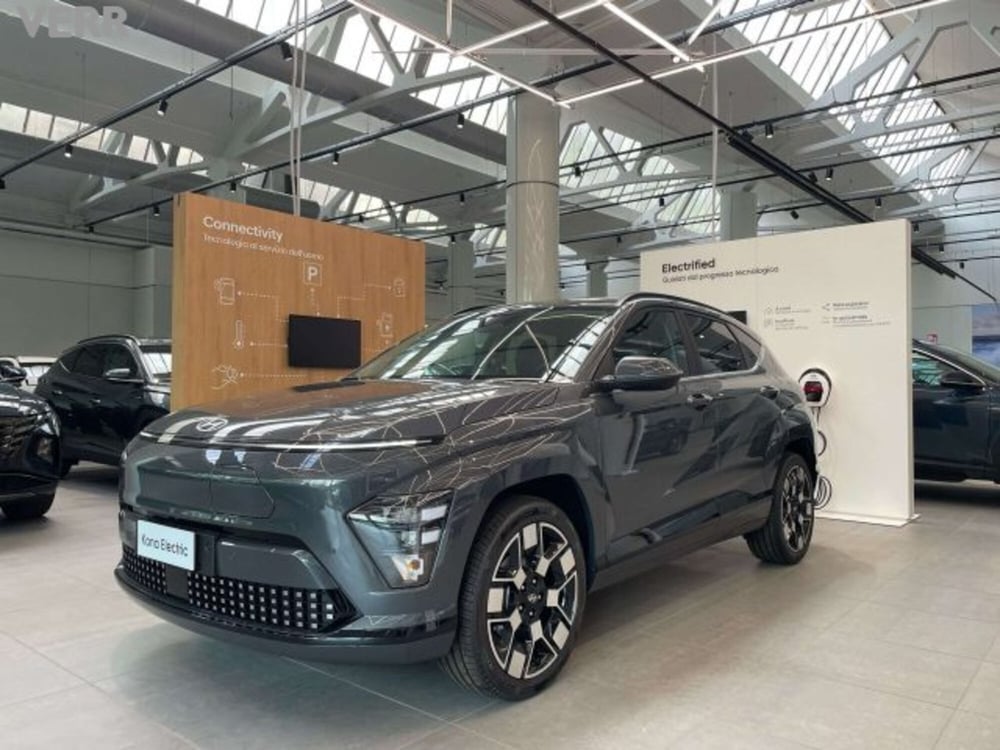 Hyundai Kona nuova a Milano (3)
