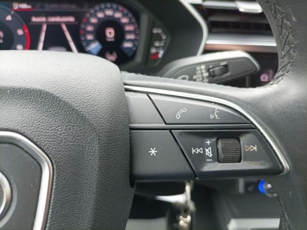 Audi Q3 Sportback usata a Milano (13)