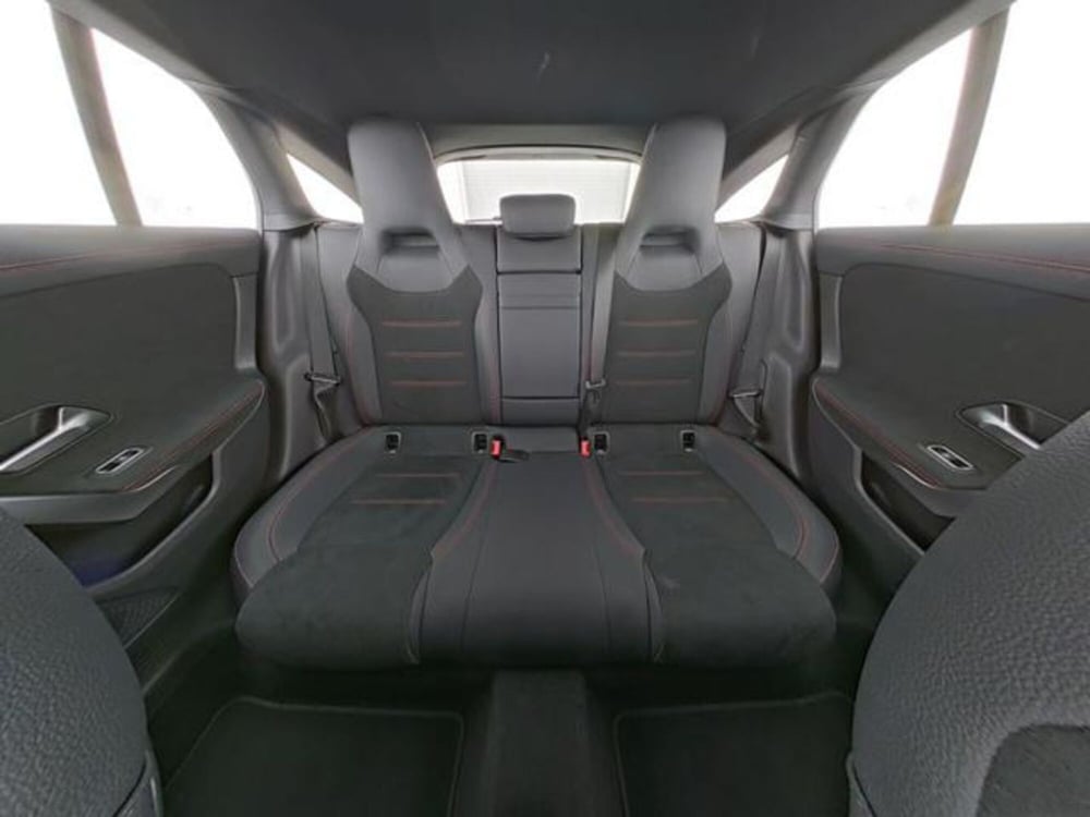 Mercedes-Benz CLA Shooting Brake usata a Milano (6)