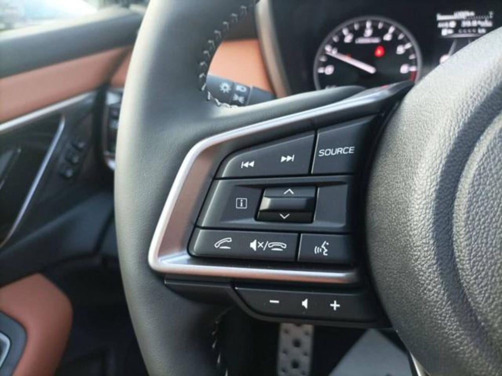 Subaru Outback nuova a Milano (13)