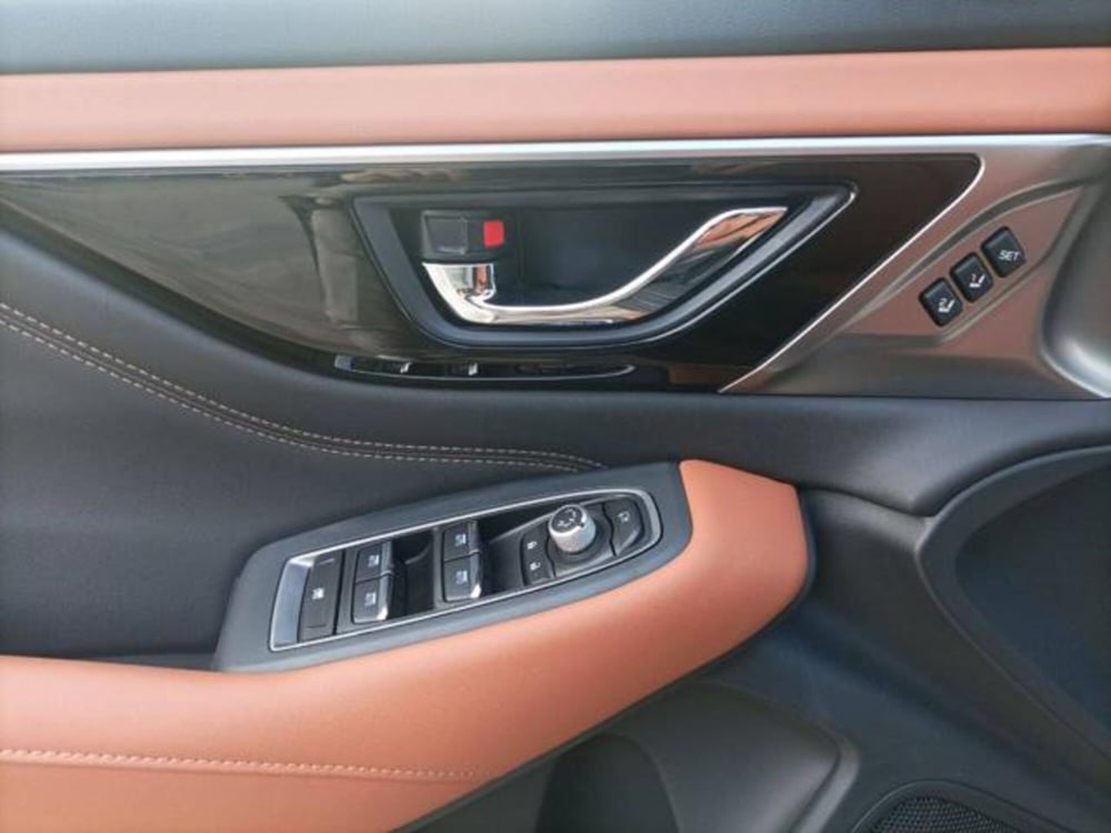 Subaru Outback nuova a Milano (15)