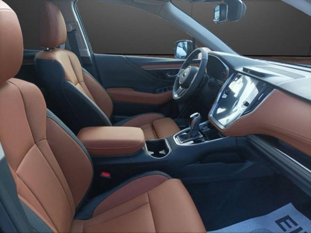 Subaru Outback nuova a Milano (16)