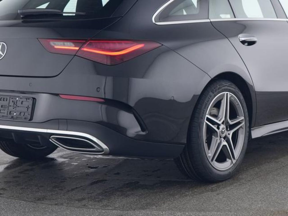 Mercedes-Benz CLA Shooting Brake usata a Milano (9)