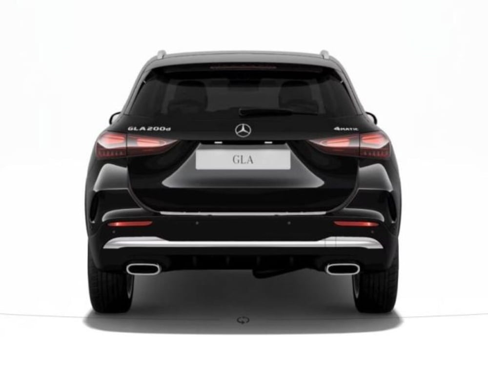 Mercedes-Benz GLA SUV nuova a Verona (4)