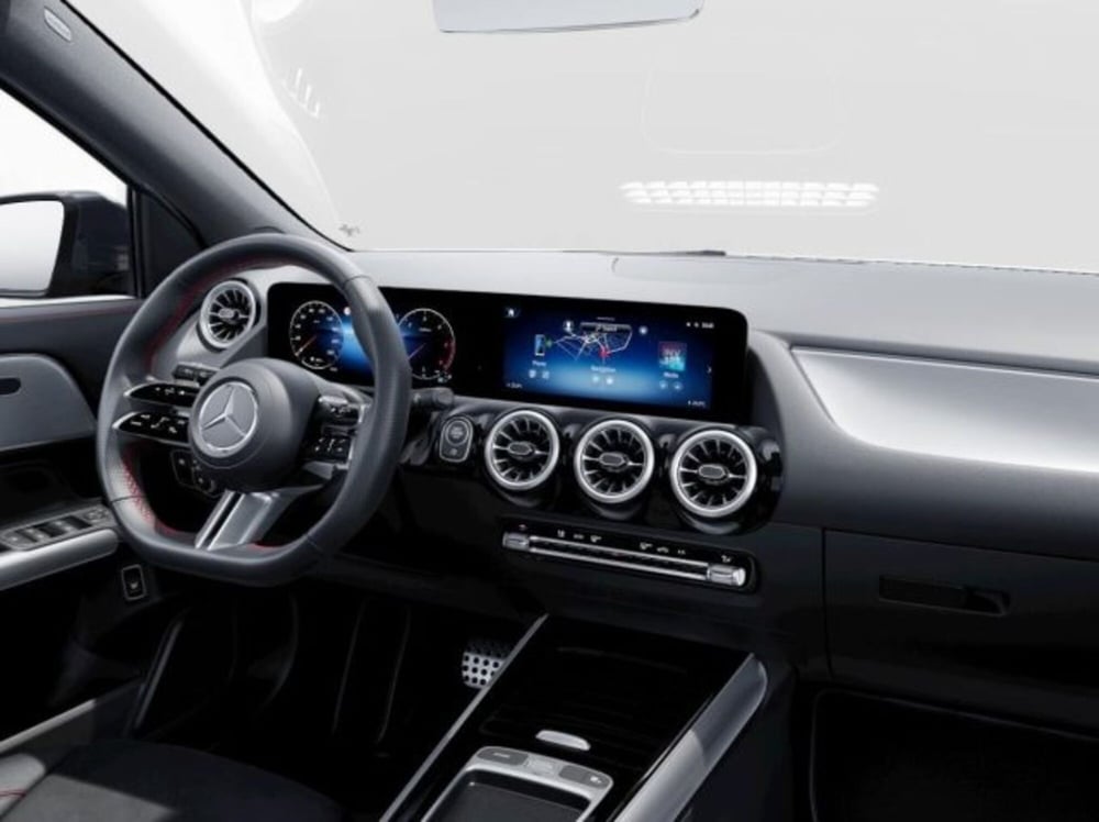 Mercedes-Benz GLA SUV nuova a Verona (7)
