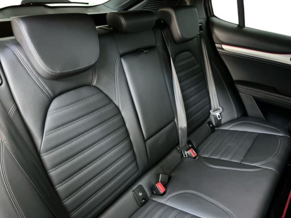 Alfa Romeo Stelvio usata a Verona (16)