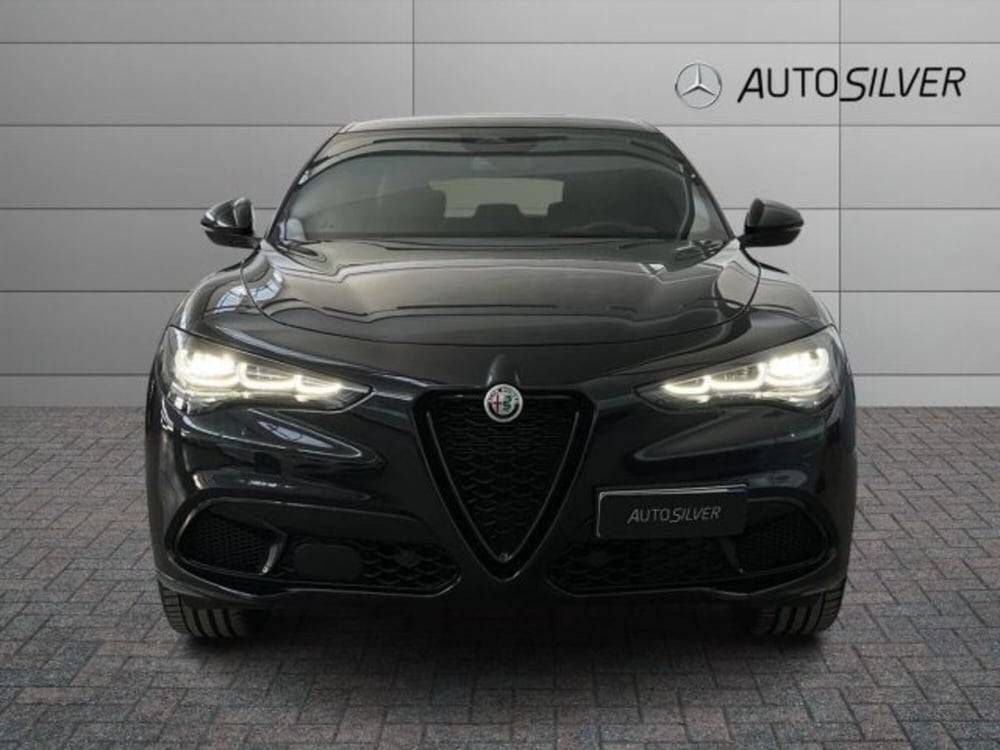 Alfa Romeo Stelvio usata a Verona (3)