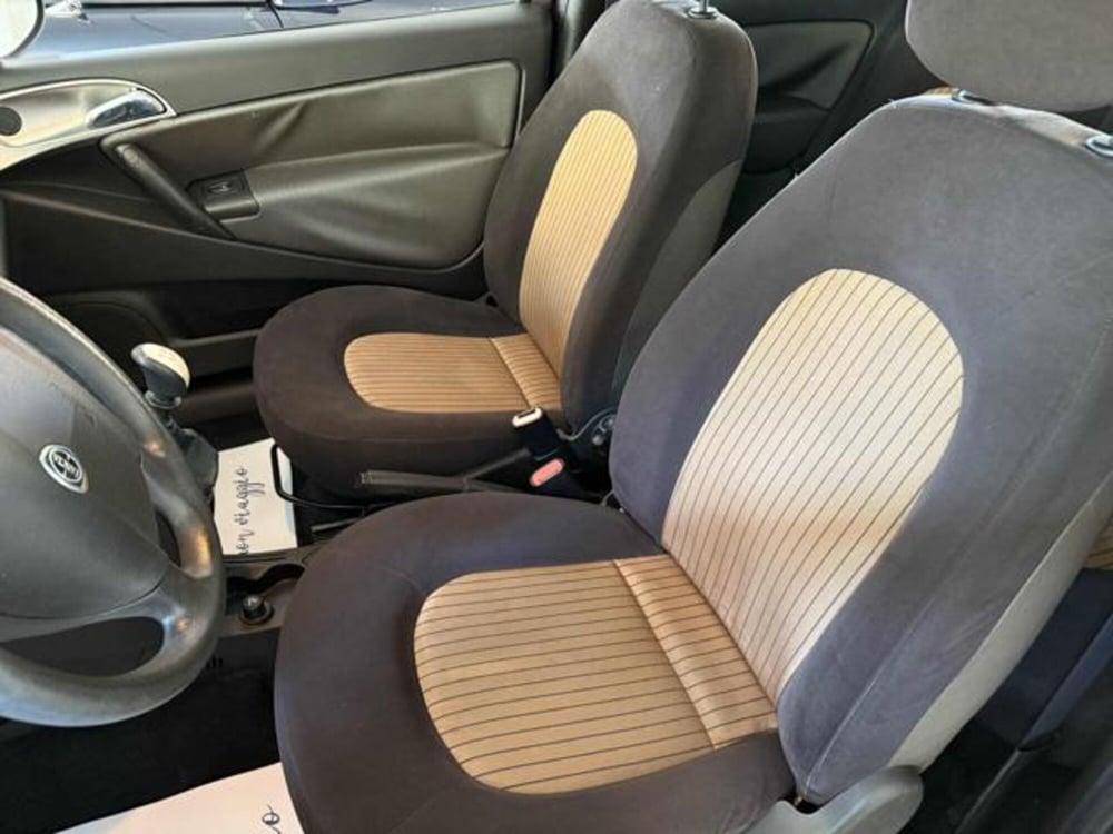 Lancia Ypsilon usata a Brescia (9)