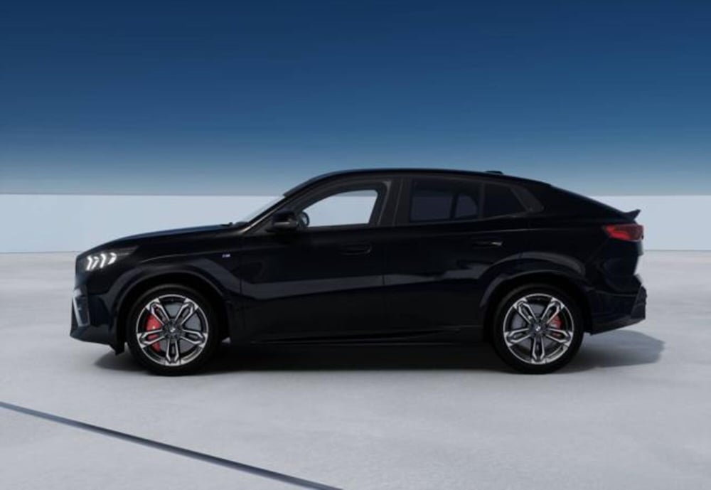 BMW X2 nuova a Modena (4)