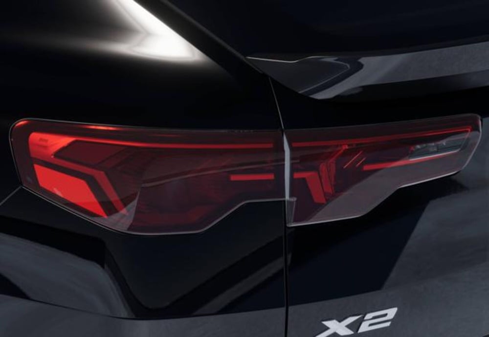 BMW X2 nuova a Modena (8)