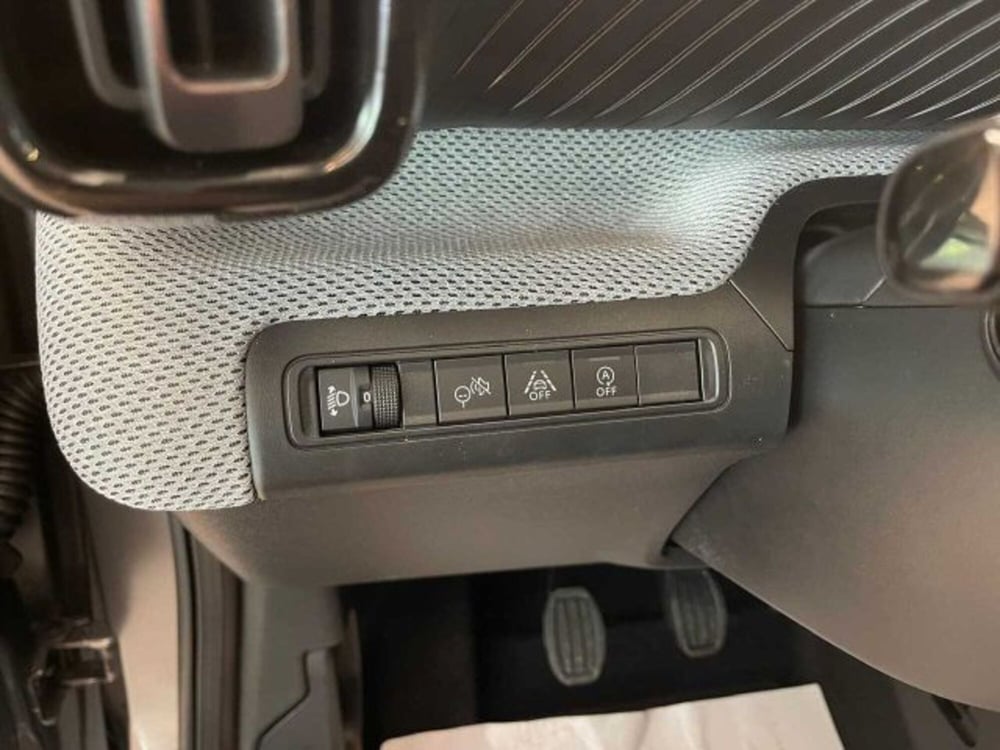 Citroen C3 Aircross nuova a Sondrio (19)
