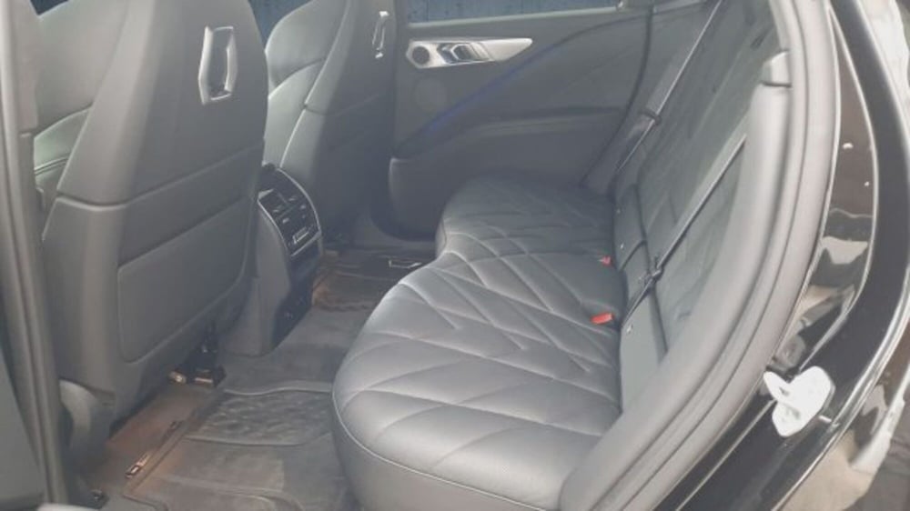 BMW XM usata a Verona (12)