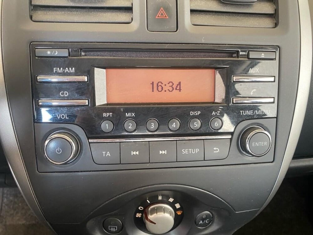 Nissan Micra usata a Torino (9)