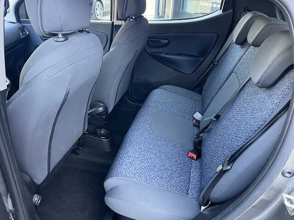 Lancia Ypsilon usata a Venezia (14)
