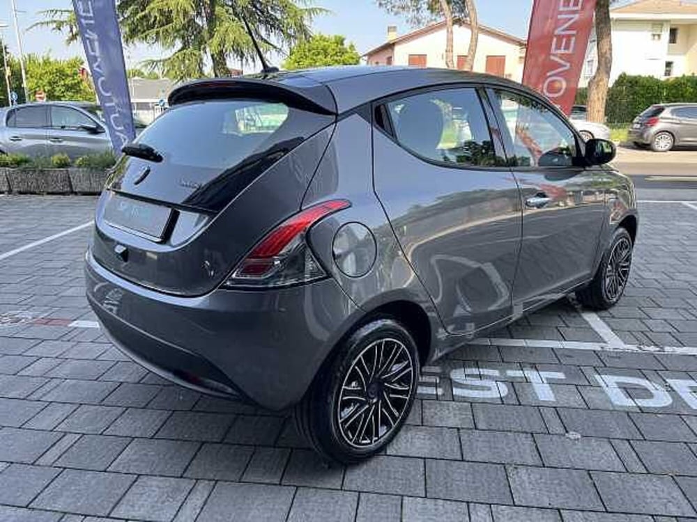 Lancia Ypsilon usata a Venezia (5)