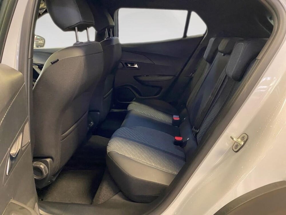 Peugeot 2008 nuova a Torino (7)