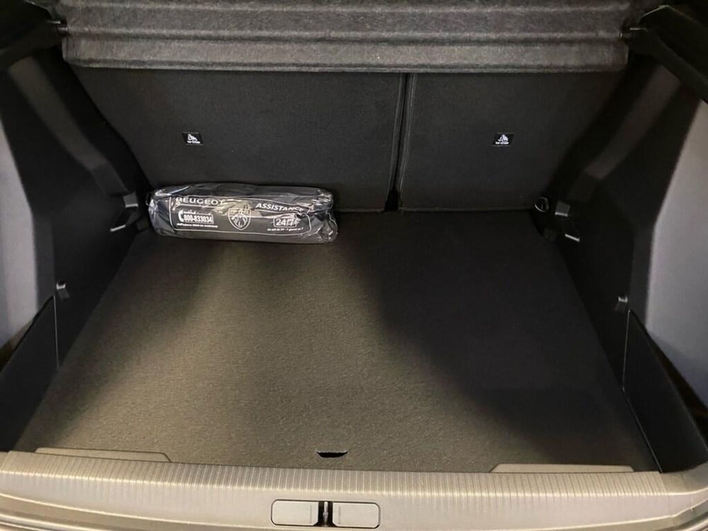 Peugeot 2008 nuova a Torino (8)