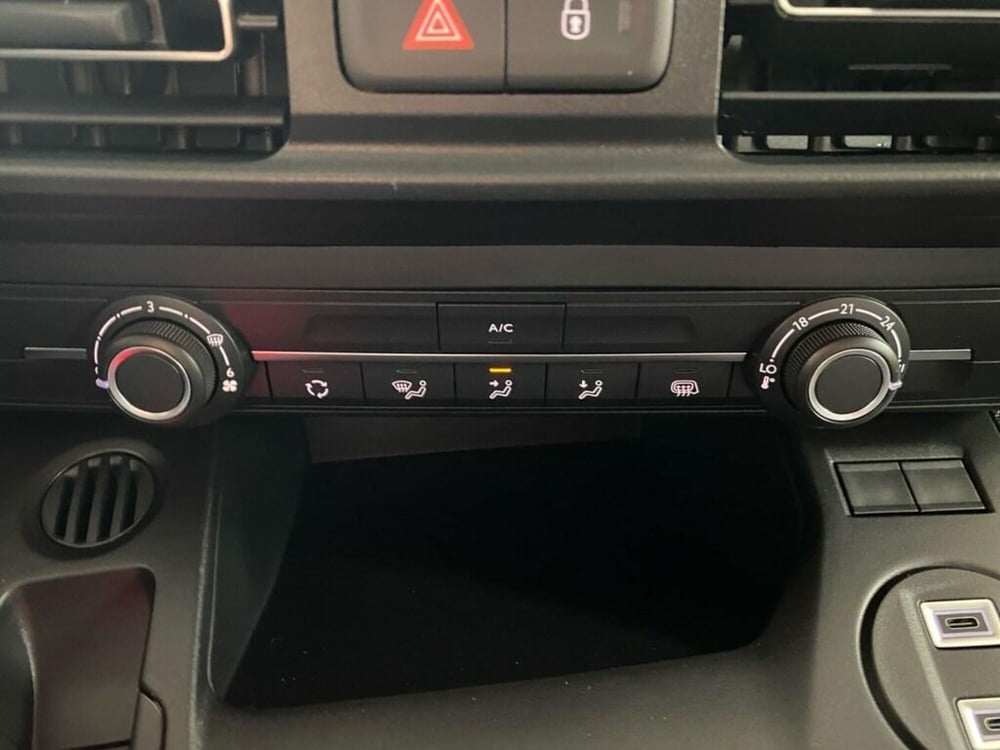 Peugeot Partner Furgone nuova a Torino (10)