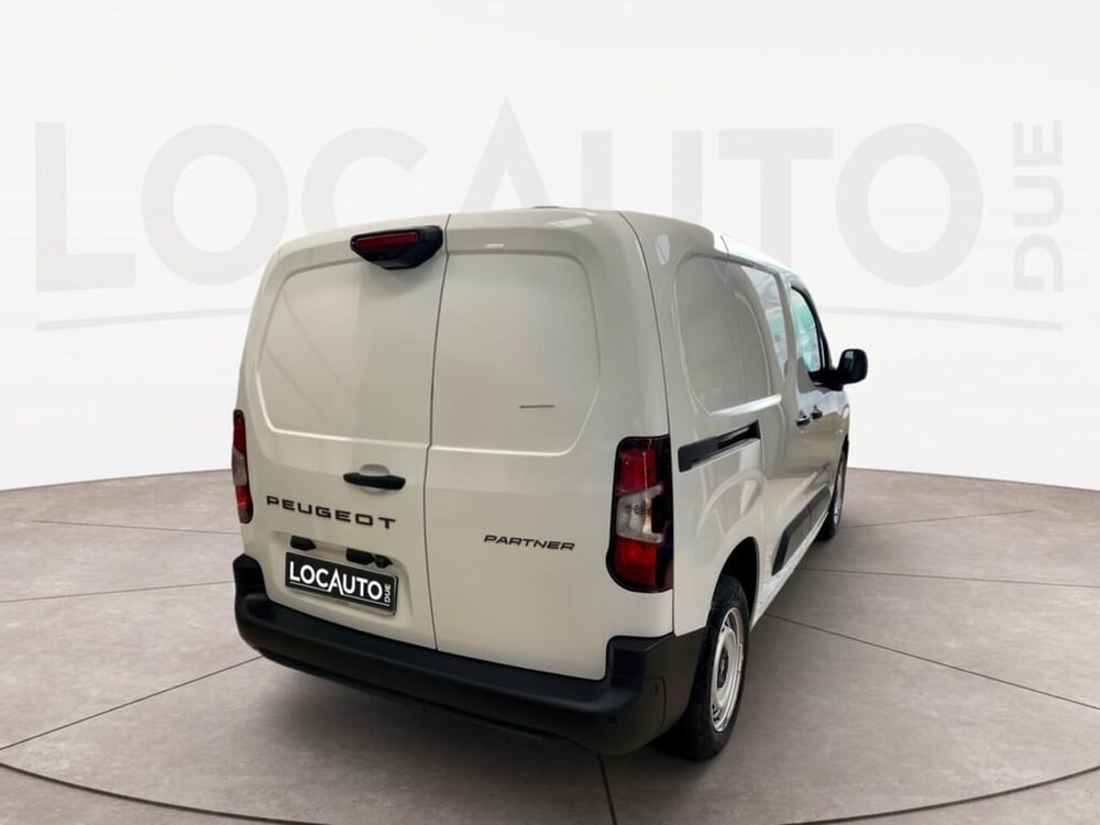 Peugeot Partner Furgone nuova a Torino (4)