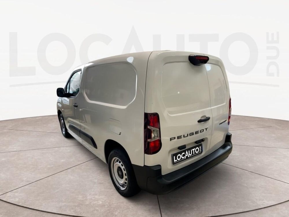 Peugeot Partner Furgone nuova a Torino (5)