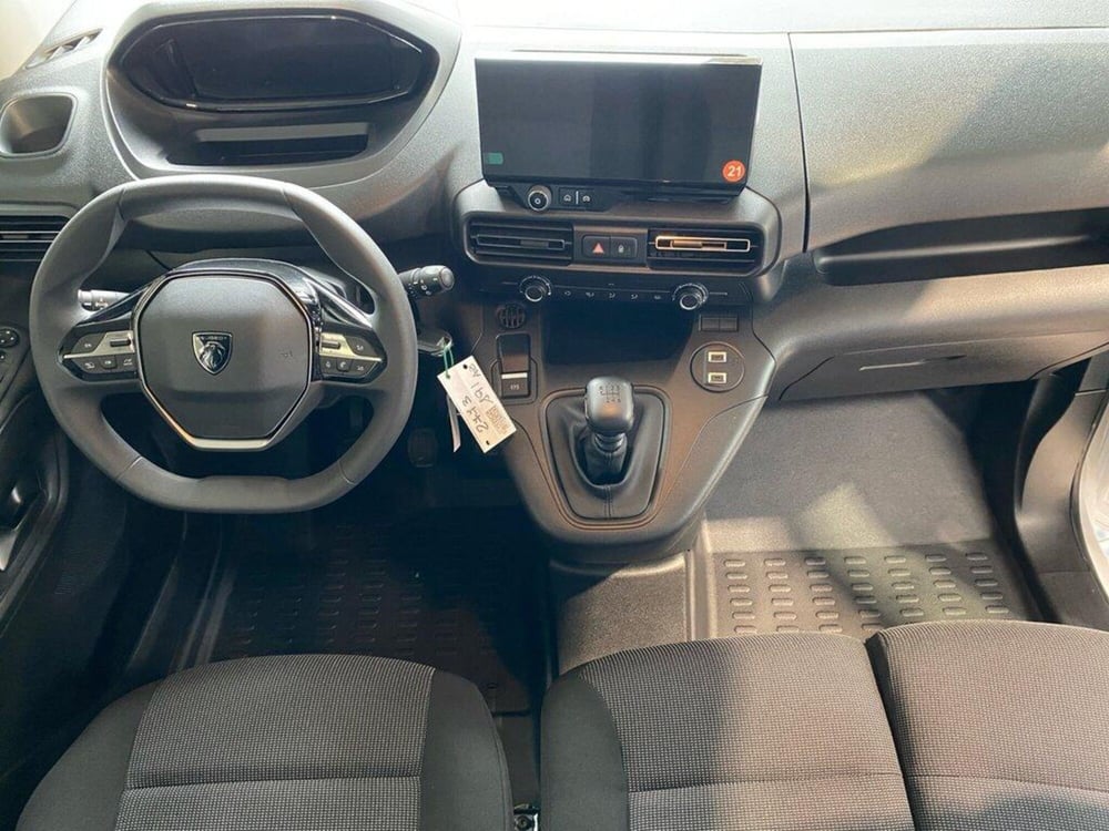 Peugeot Partner Furgone nuova a Torino (7)