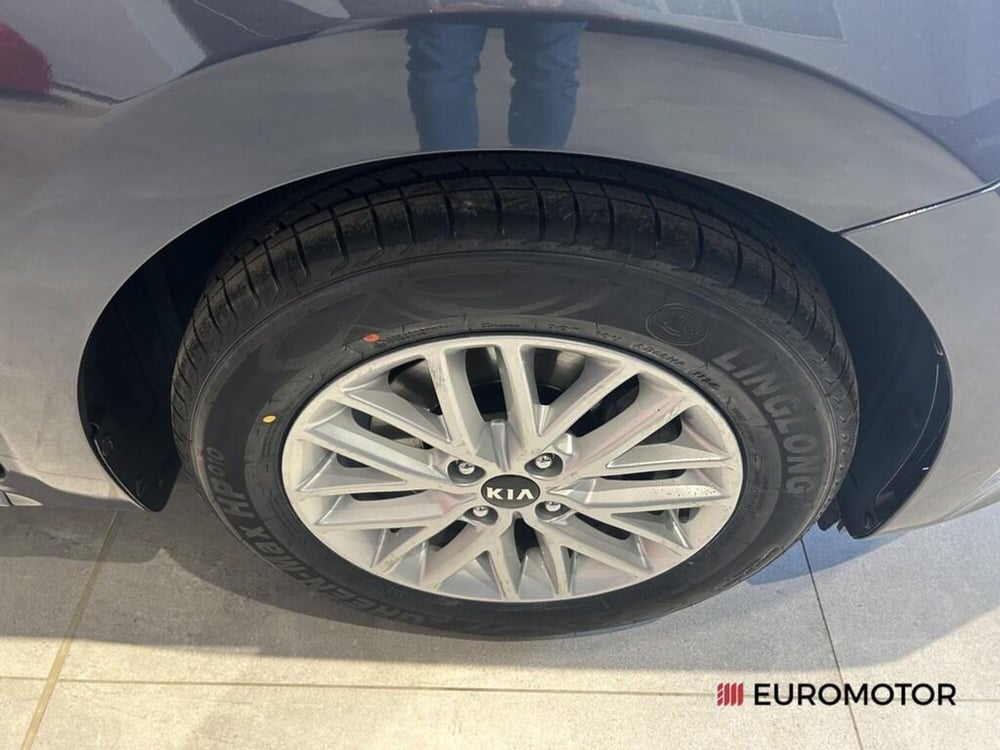 Kia Rio usata a Bari (10)