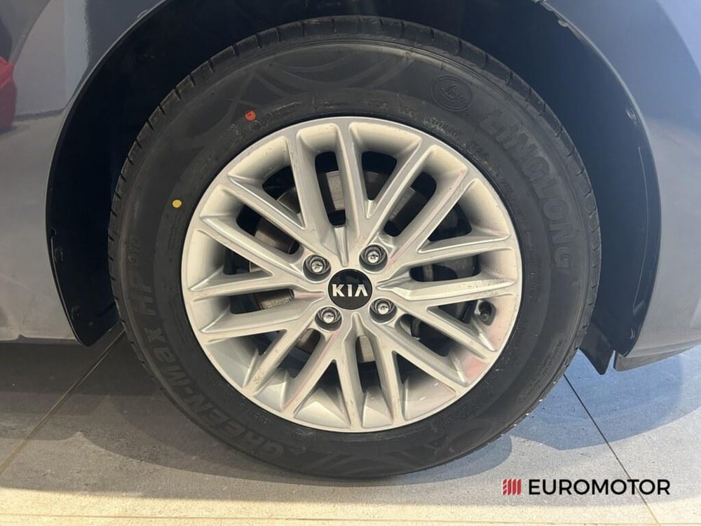 Kia Rio usata a Bari (11)