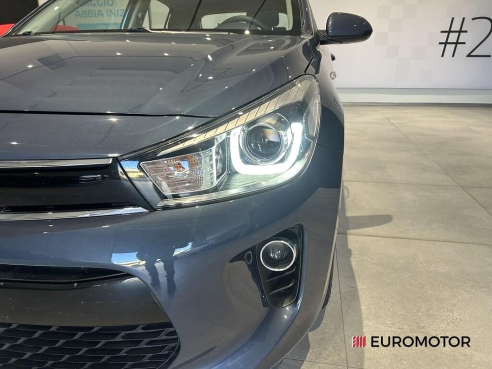 Kia Rio usata a Bari (9)