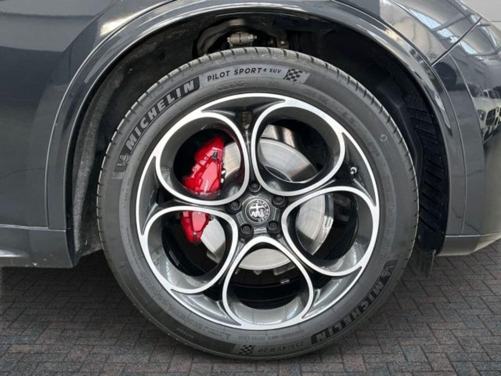 Alfa Romeo Stelvio usata a Verona (7)