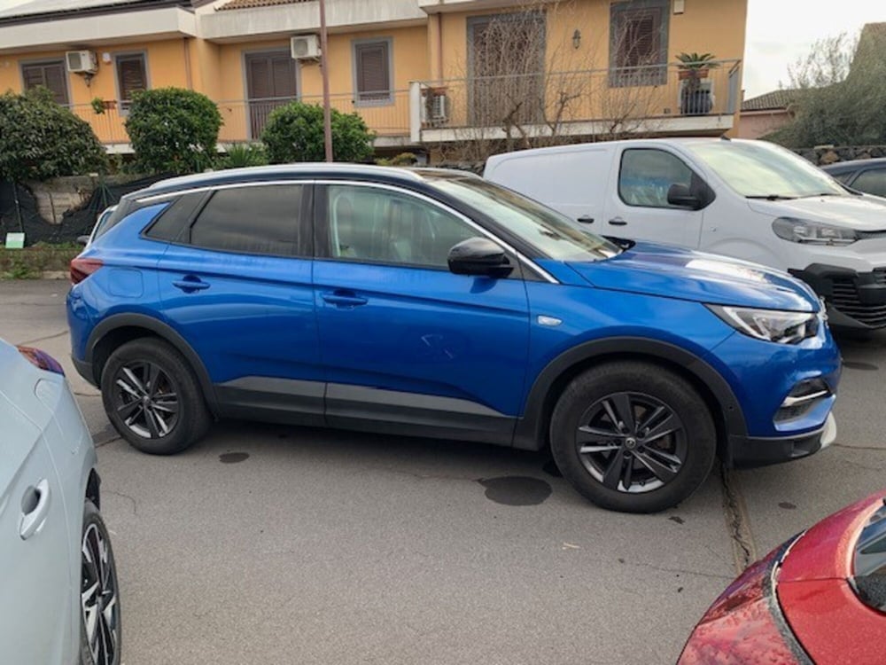 Opel Grandland X usata a Catania (7)