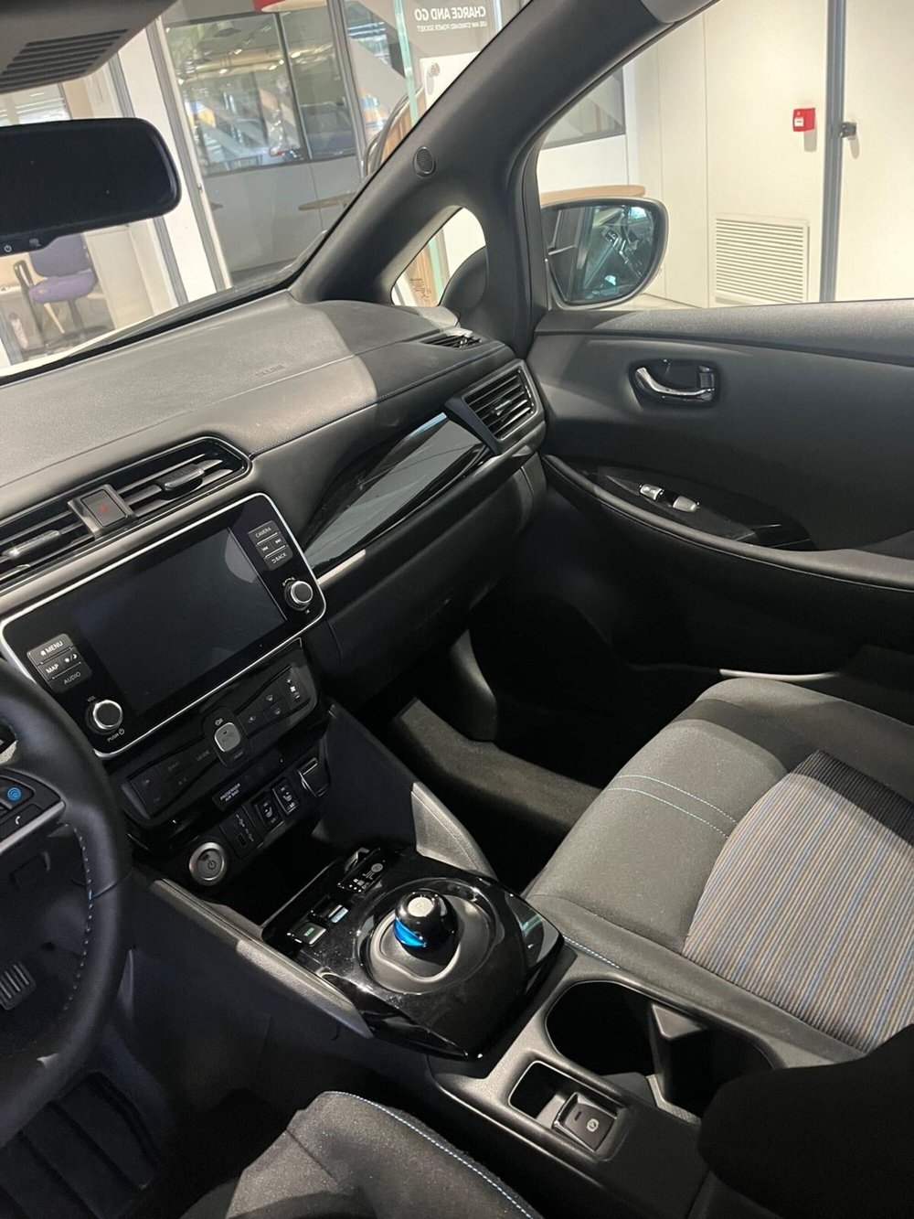 Nissan Leaf nuova a Cagliari (13)