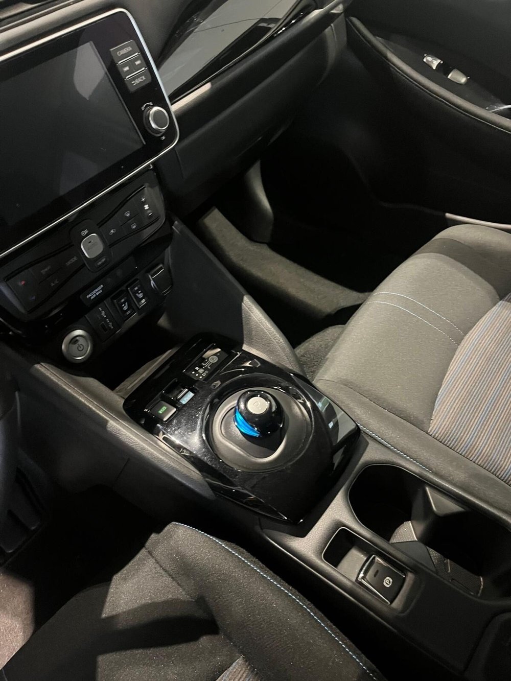 Nissan Leaf nuova a Cagliari (14)