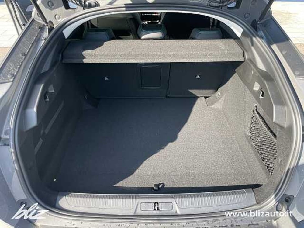 Peugeot 408 nuova a Udine (10)