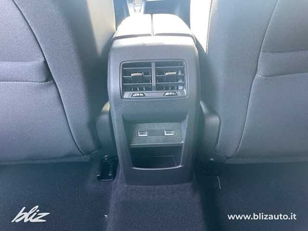 Peugeot 408 nuova a Udine (13)