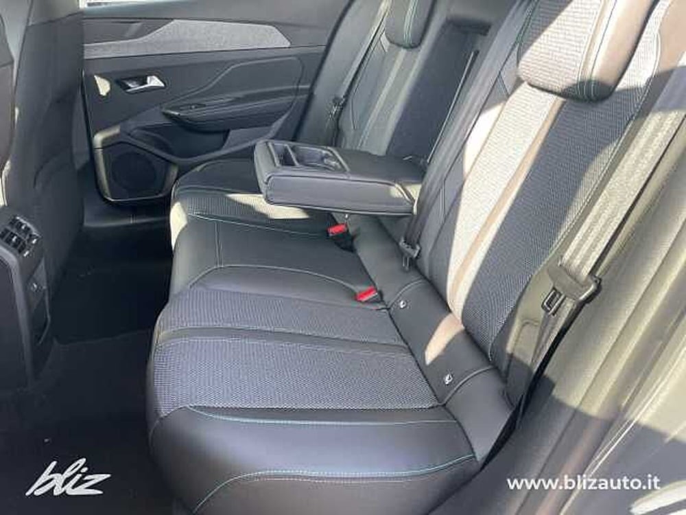 Peugeot 408 nuova a Udine (14)