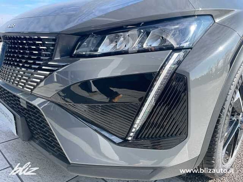 Peugeot 408 nuova a Udine (8)