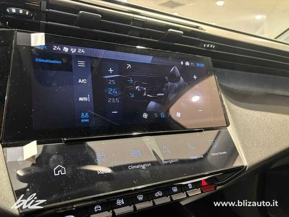 Peugeot 408 nuova a Udine (14)