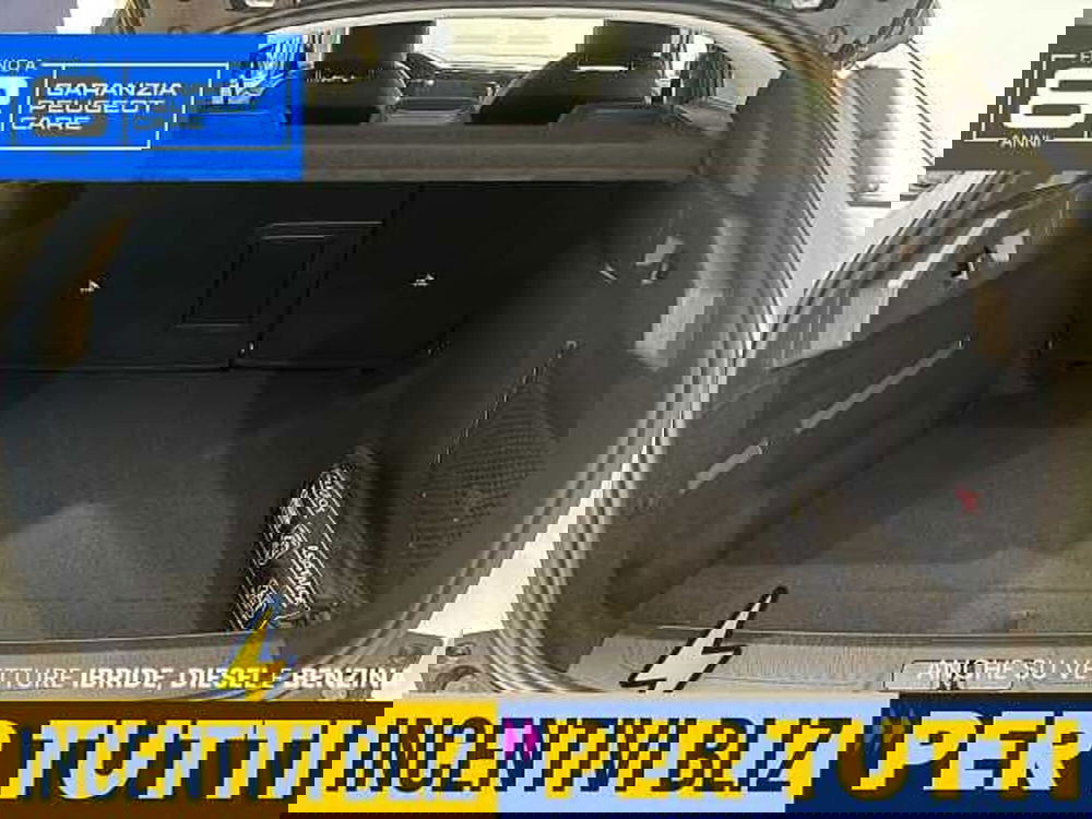 Peugeot 408 nuova a Udine (17)