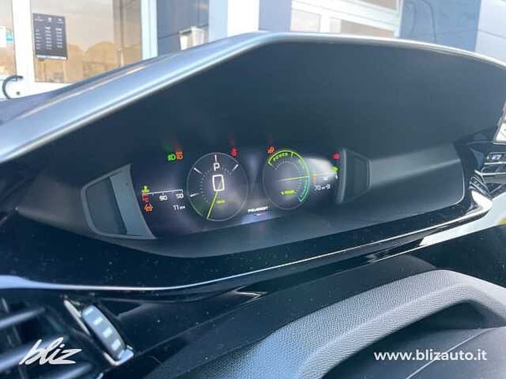 Peugeot 408 nuova a Udine (12)