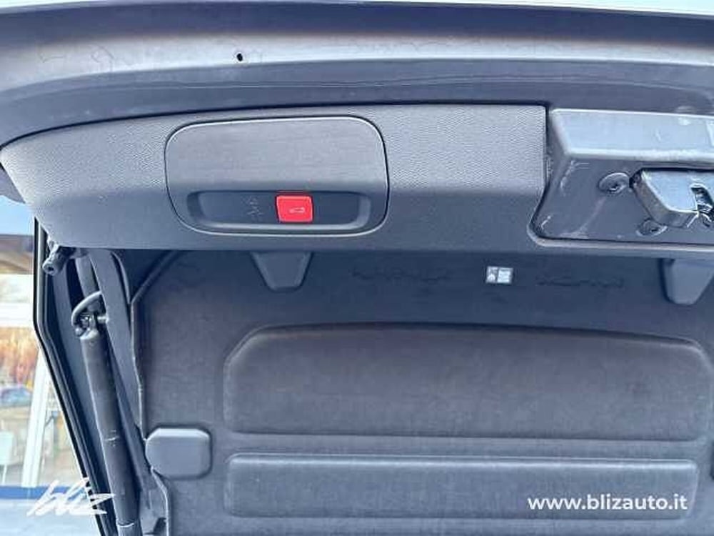 Peugeot 408 nuova a Udine (8)