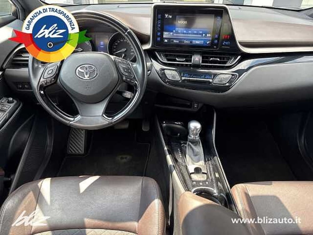 Toyota Toyota C-HR usata a Udine (10)