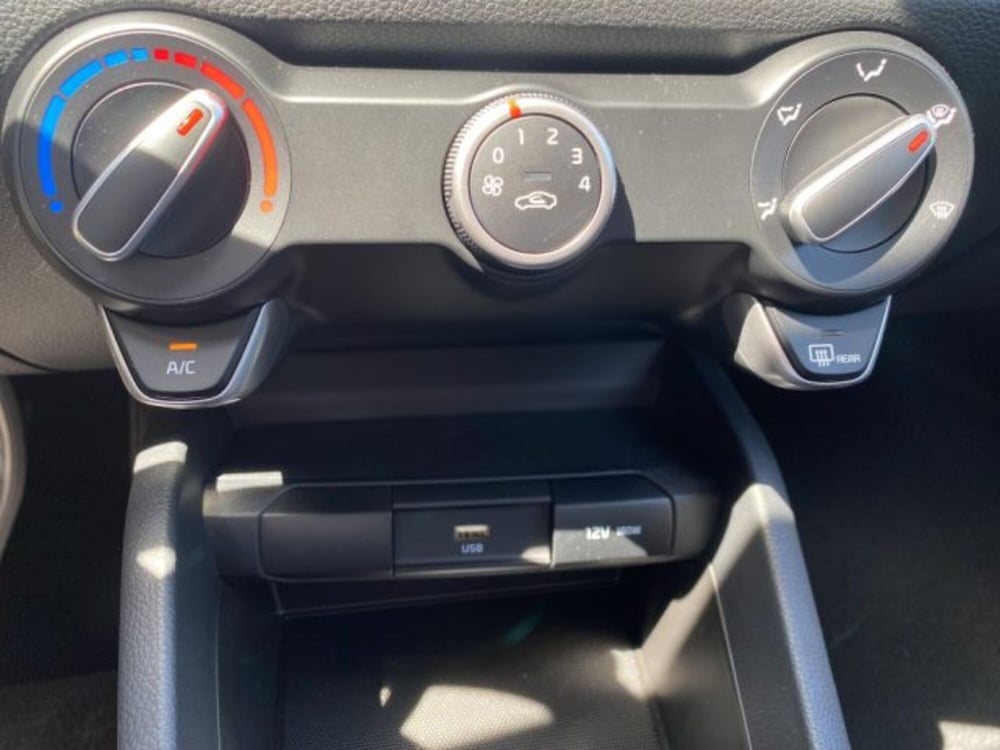 Kia Stonic nuova a Perugia (19)