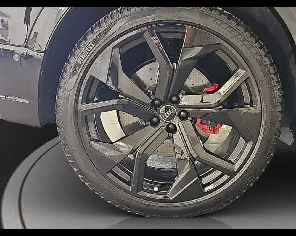 Audi RS Q8 usata a Roma (12)