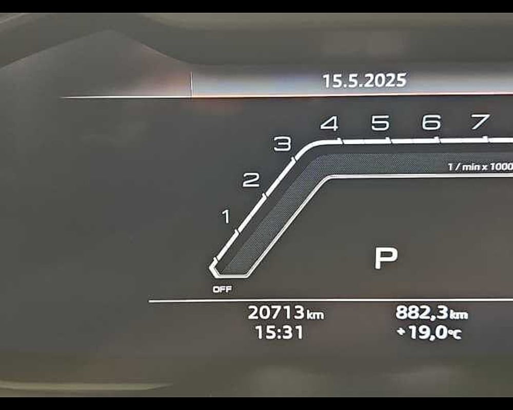 Audi RS Q8 usata a Roma (14)
