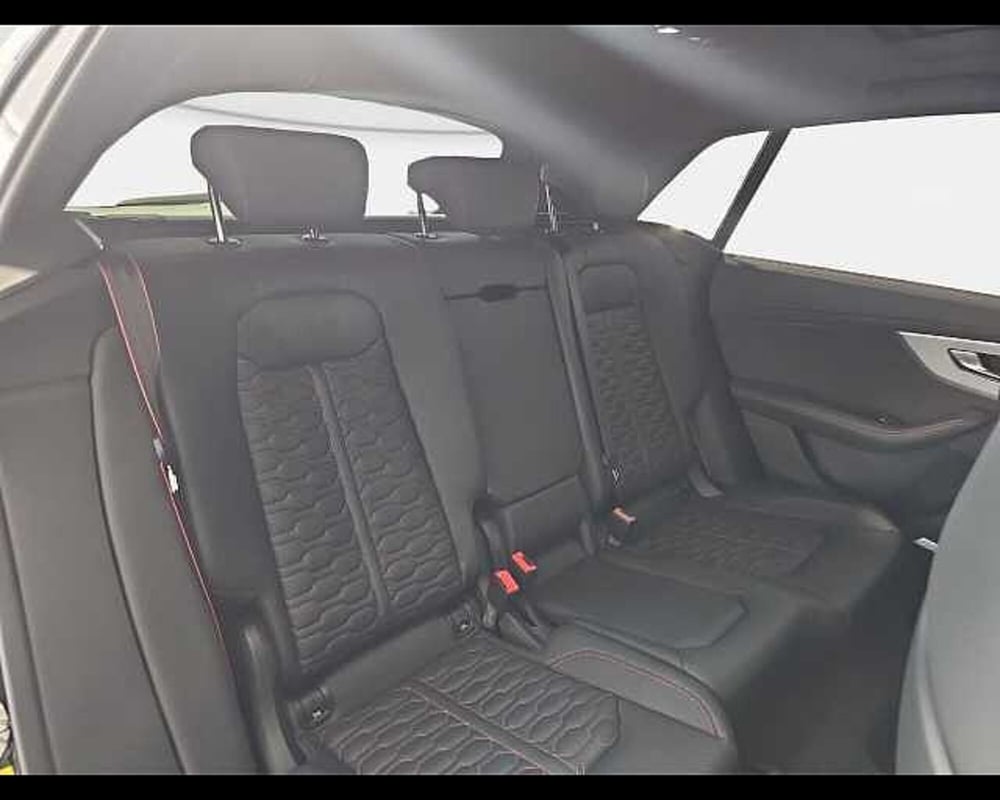 Audi RS Q8 usata a Roma (9)