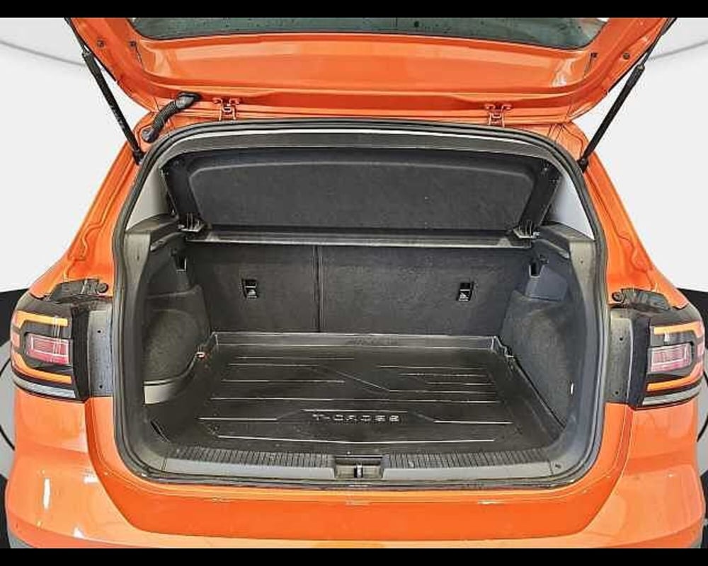 Volkswagen T-Cross usata a Roma (11)