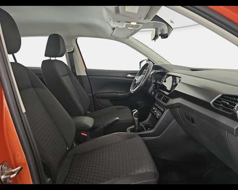 Volkswagen T-Cross usata a Roma (8)