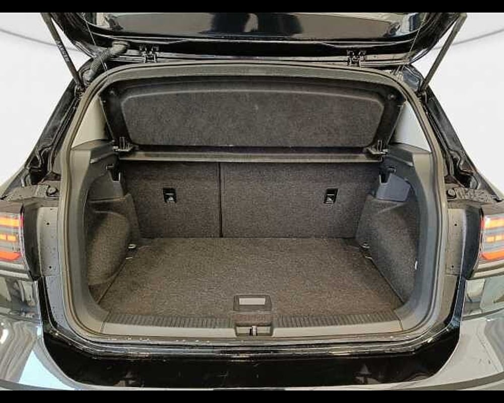 Volkswagen T-Cross usata a Roma (10)