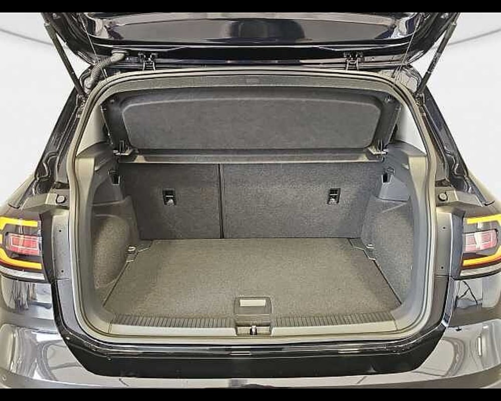 Volkswagen T-Cross usata a Roma (10)