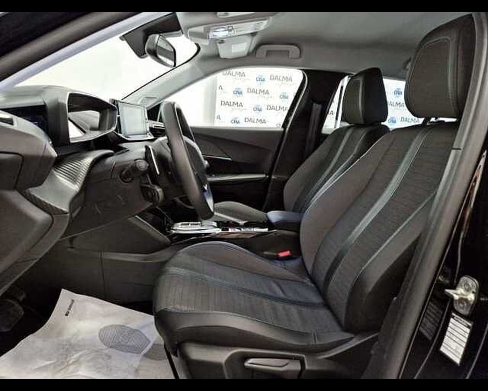Peugeot 2008 usata a Milano (6)